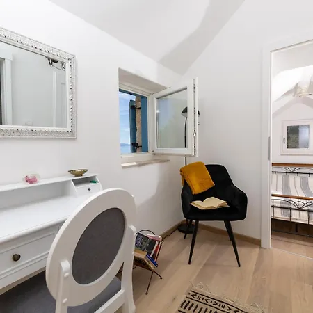 Holiday home Family Friendly House With A Swimming Pool Cove Zarace - Dubovica, Hvar - 23502 Hvar Town