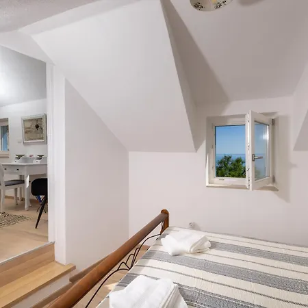 Holiday home Family Friendly House With A Swimming Pool Cove Zarace - Dubovica, Hvar - 23502