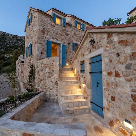 Family Friendly House With A Swimming Pool Cove Zarace - Dubovica, Hvar - 23502